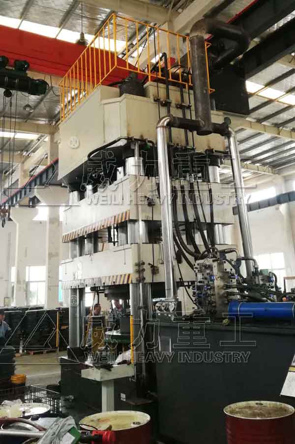 4500噸四梁四柱液壓機(jī)